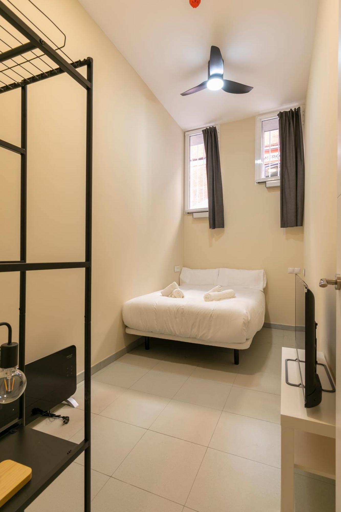 Homeabout Smart Rooms Bravo Murillo - Sin Recepcion マドリード エクステリア 写真