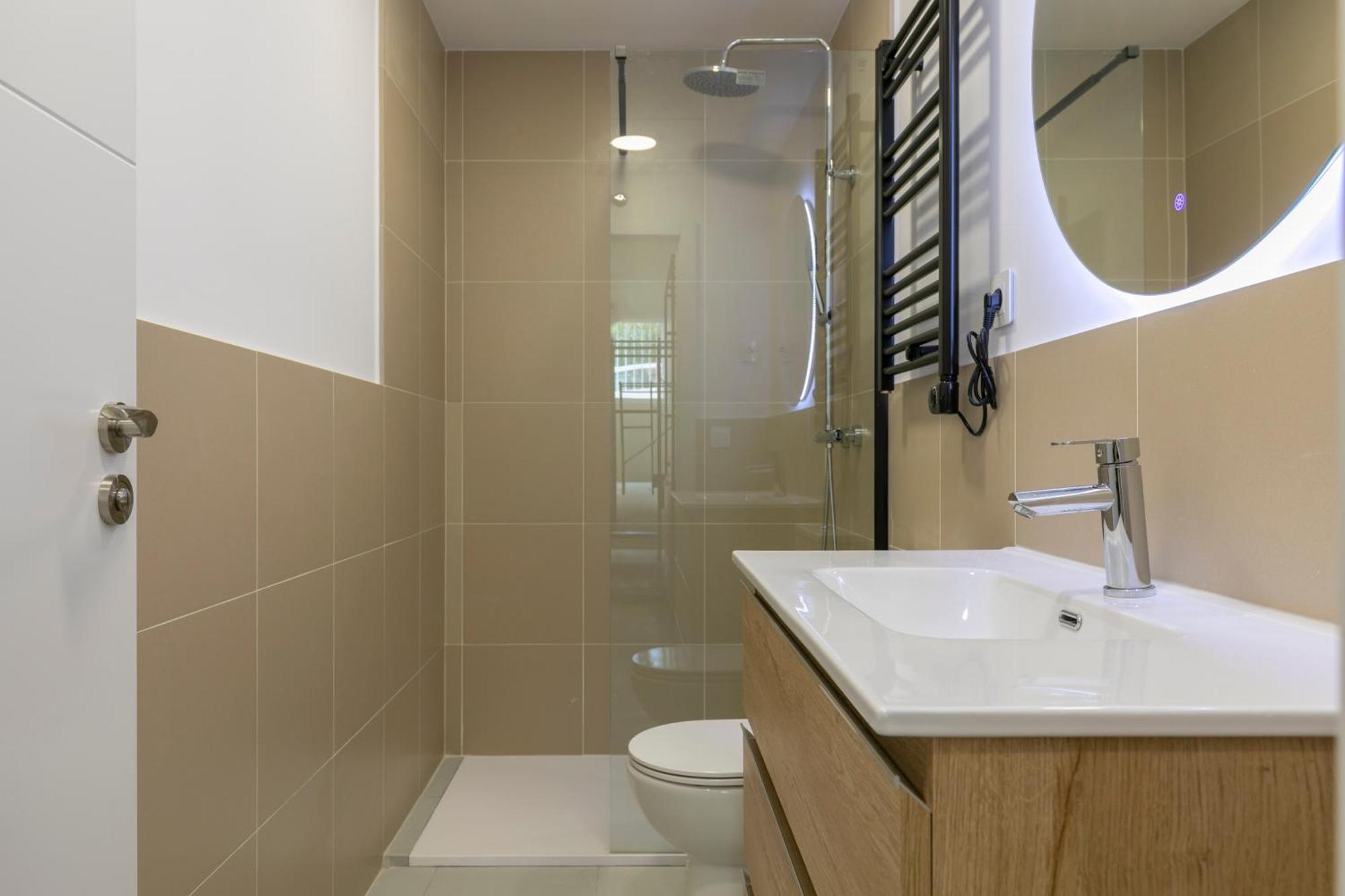 Homeabout Smart Rooms Bravo Murillo - Sin Recepcion マドリード エクステリア 写真