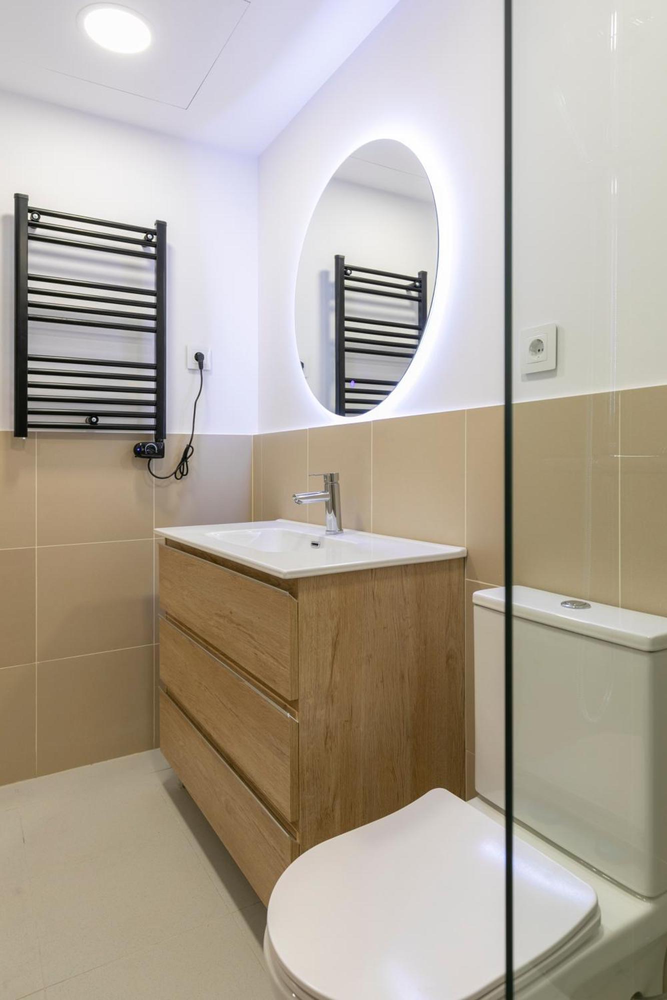 Homeabout Smart Rooms Bravo Murillo - Sin Recepcion マドリード エクステリア 写真