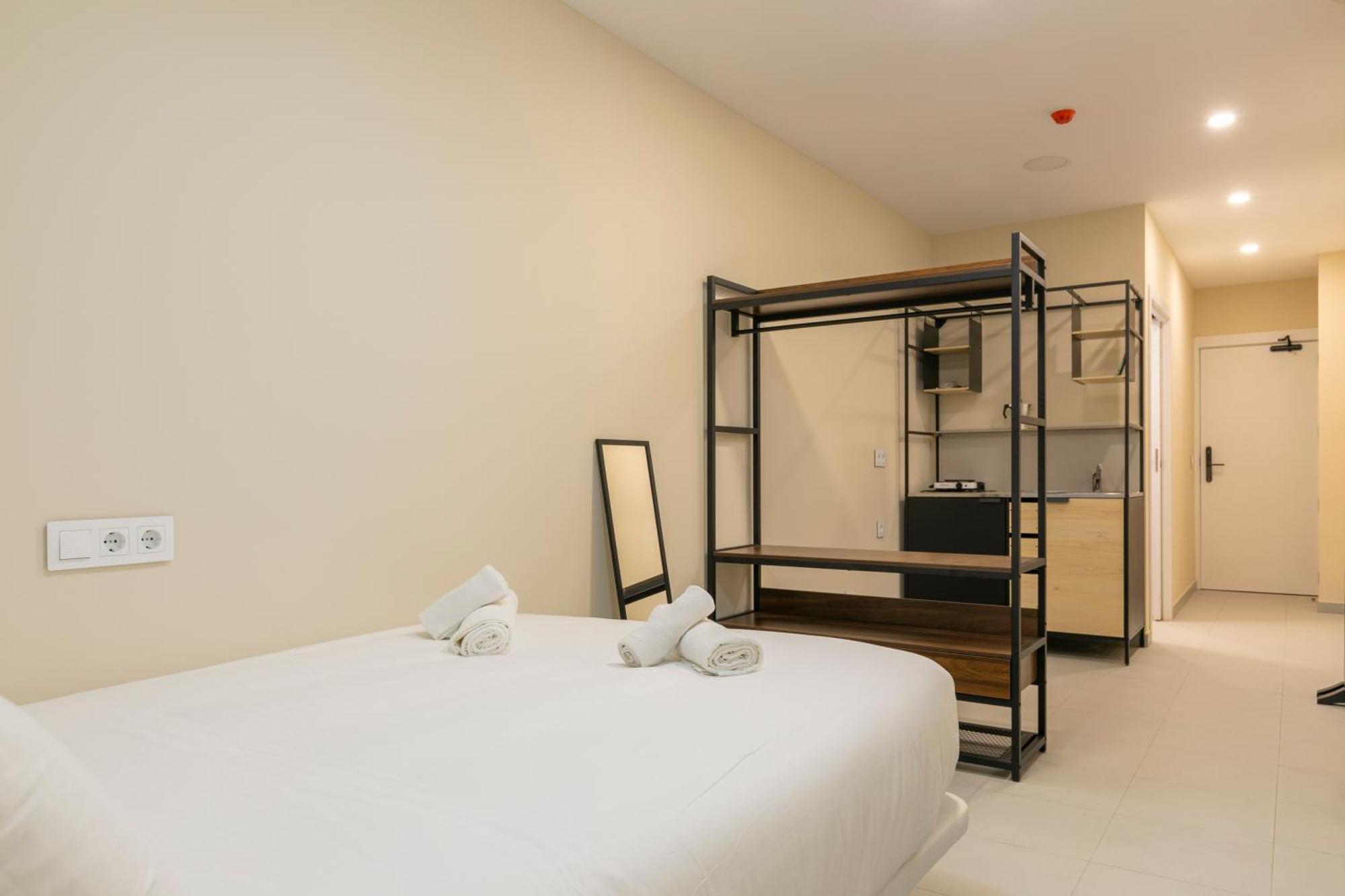 Homeabout Smart Rooms Bravo Murillo - Sin Recepcion マドリード エクステリア 写真