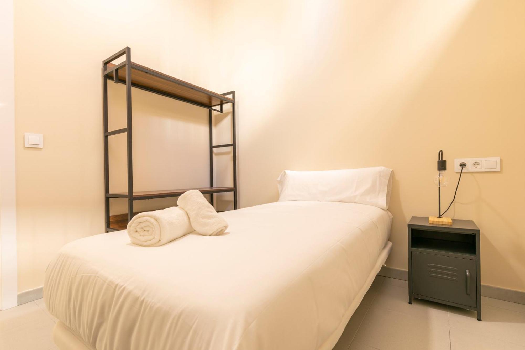 Homeabout Smart Rooms Bravo Murillo - Sin Recepcion マドリード エクステリア 写真