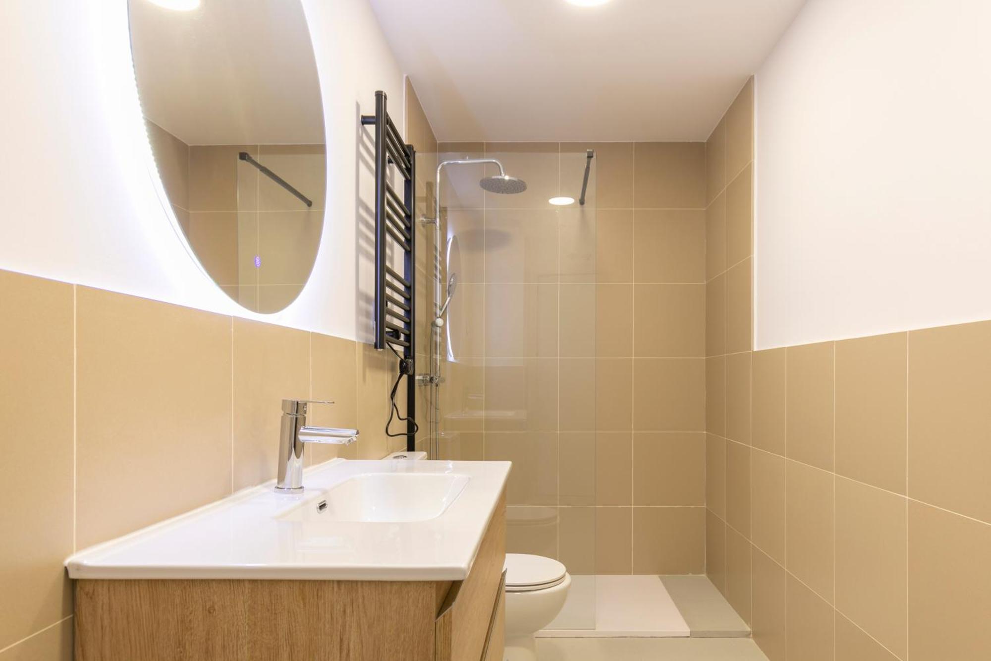 Homeabout Smart Rooms Bravo Murillo - Sin Recepcion マドリード エクステリア 写真