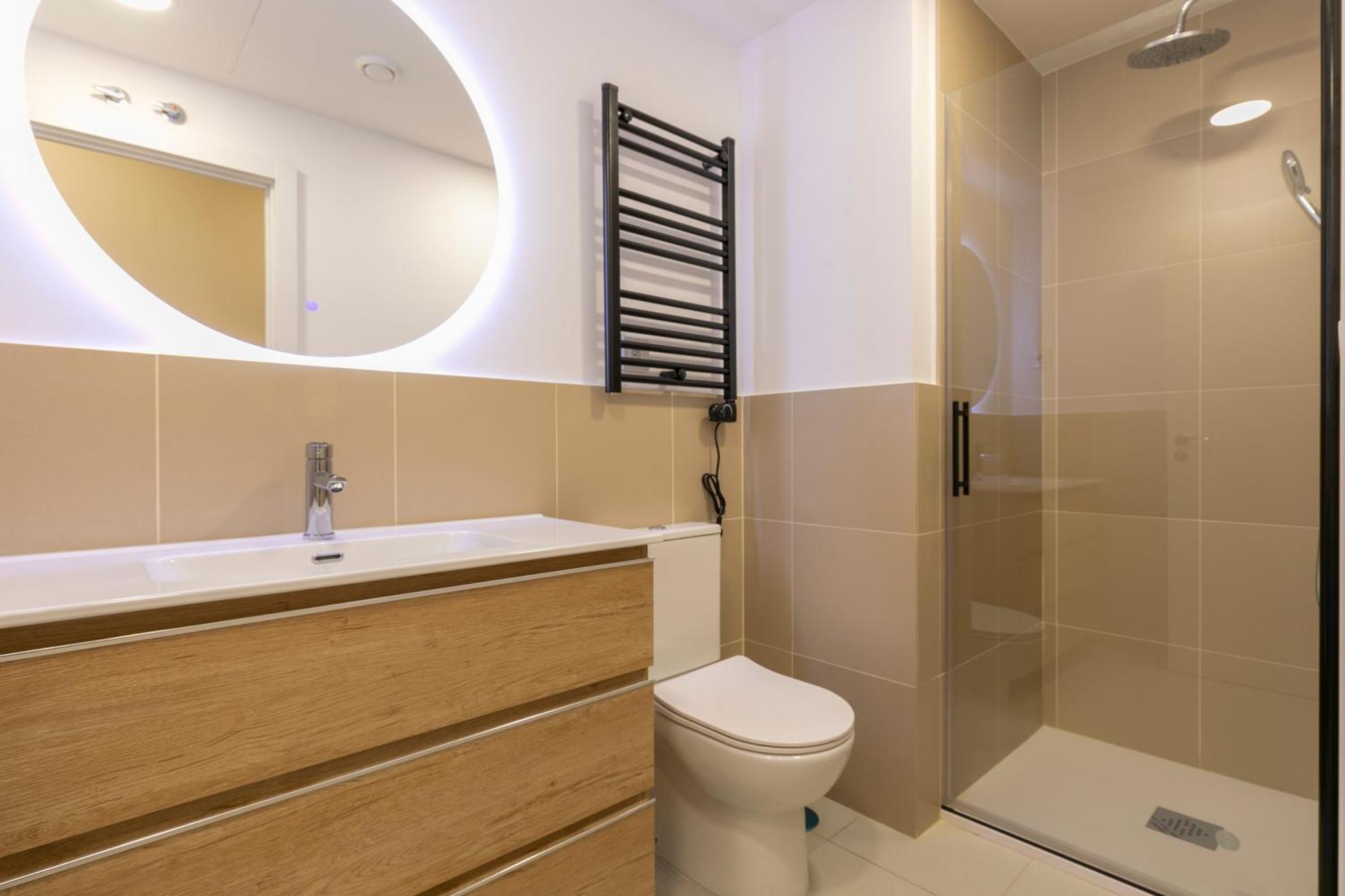 Homeabout Smart Rooms Bravo Murillo - Sin Recepcion マドリード エクステリア 写真