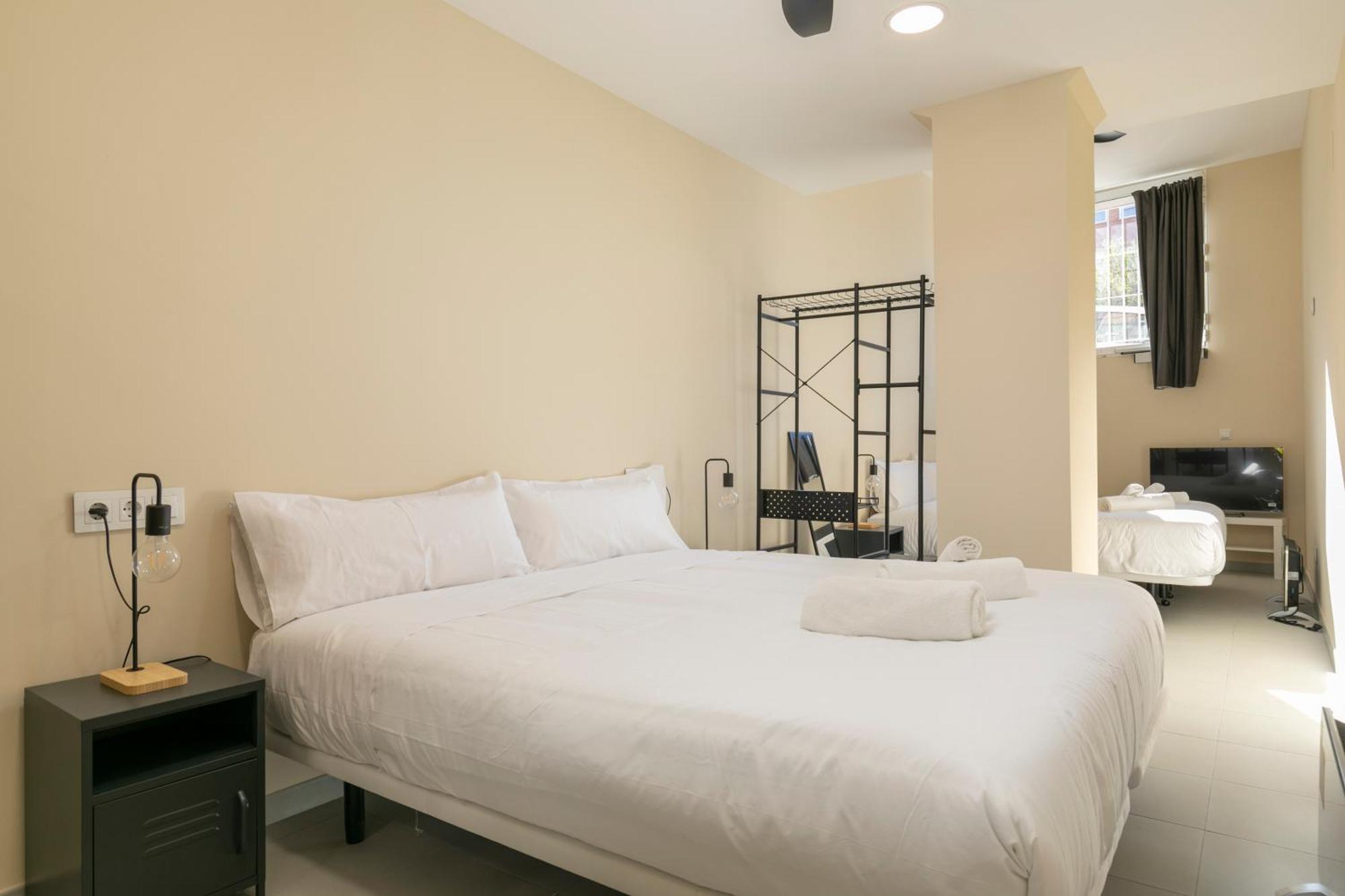 Homeabout Smart Rooms Bravo Murillo - Sin Recepcion マドリード エクステリア 写真