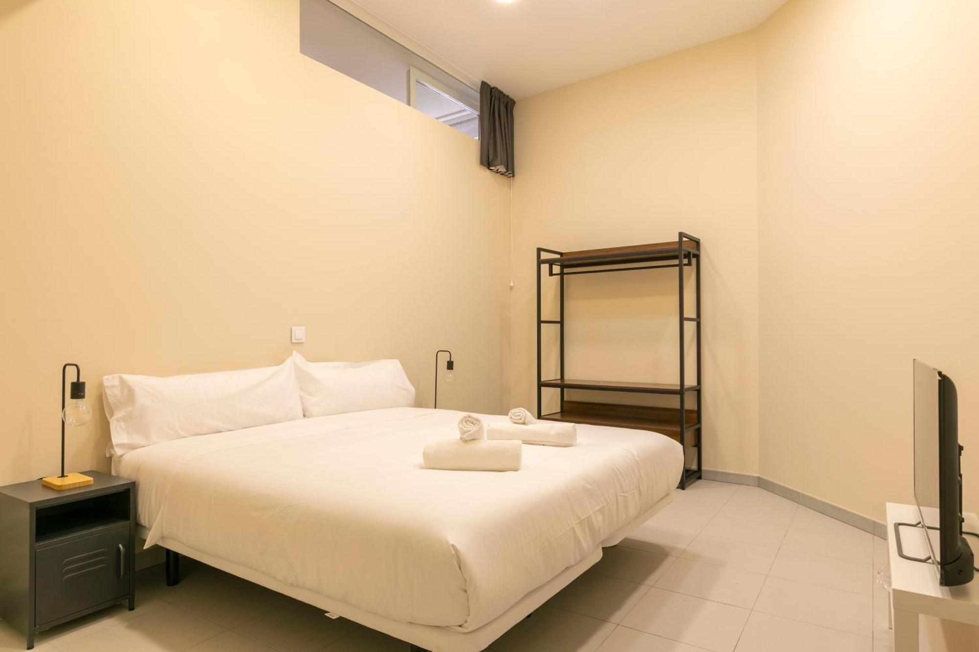 Homeabout Smart Rooms Bravo Murillo - Sin Recepcion マドリード エクステリア 写真